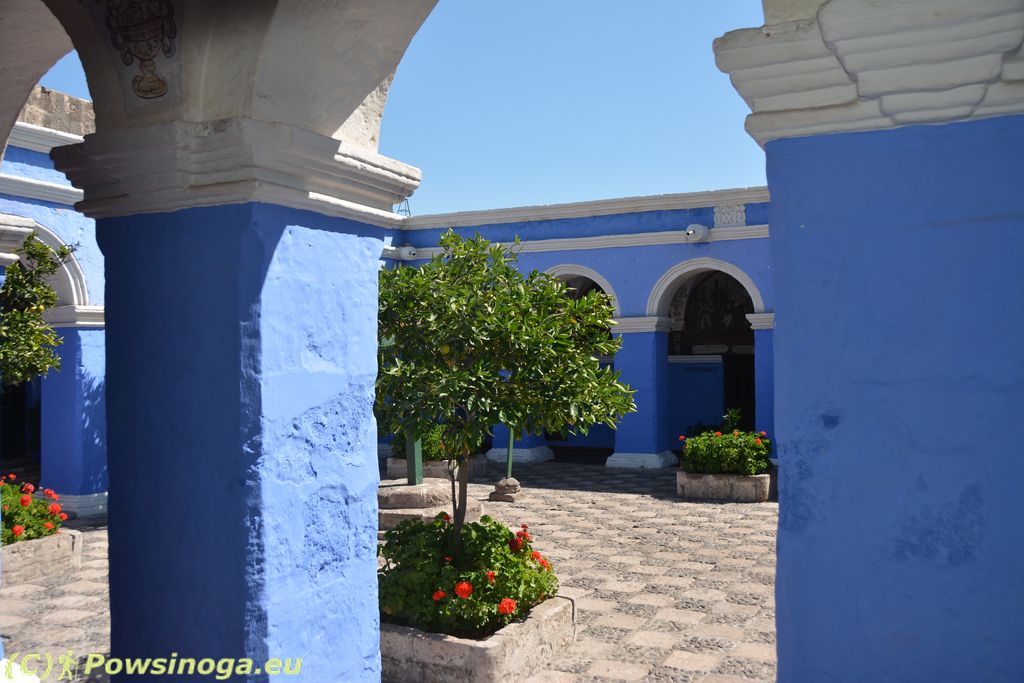 Jeden z dziedzińców klasztoru Santa Catalina.