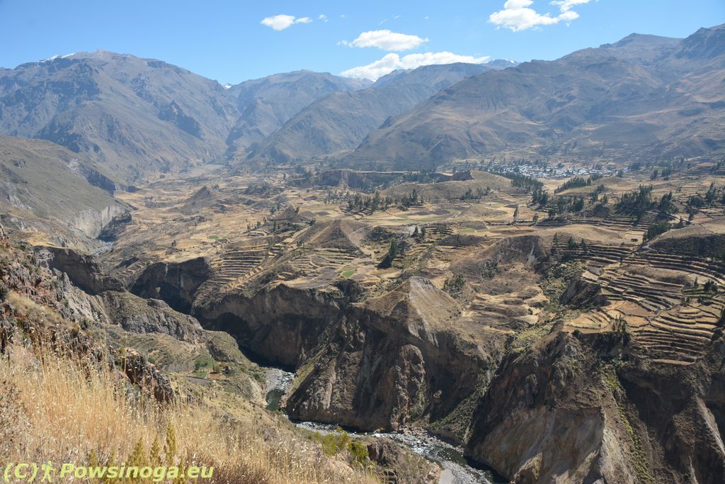 Kanion Colca w okolicy miejscowości Maca.
